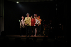 2022-04-23_20H-46m-51s_Hützel Cabaret